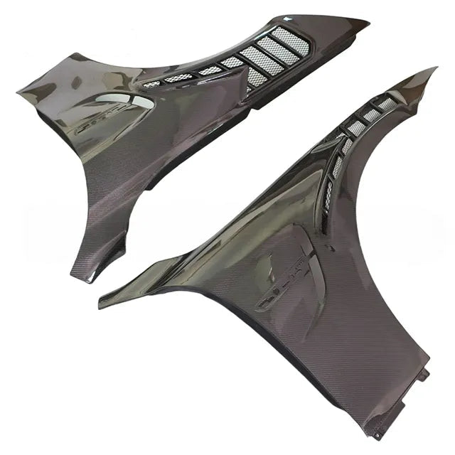 Carbon Fiber Vented Fenders V2 - BMW F80 M3 / F82 M4