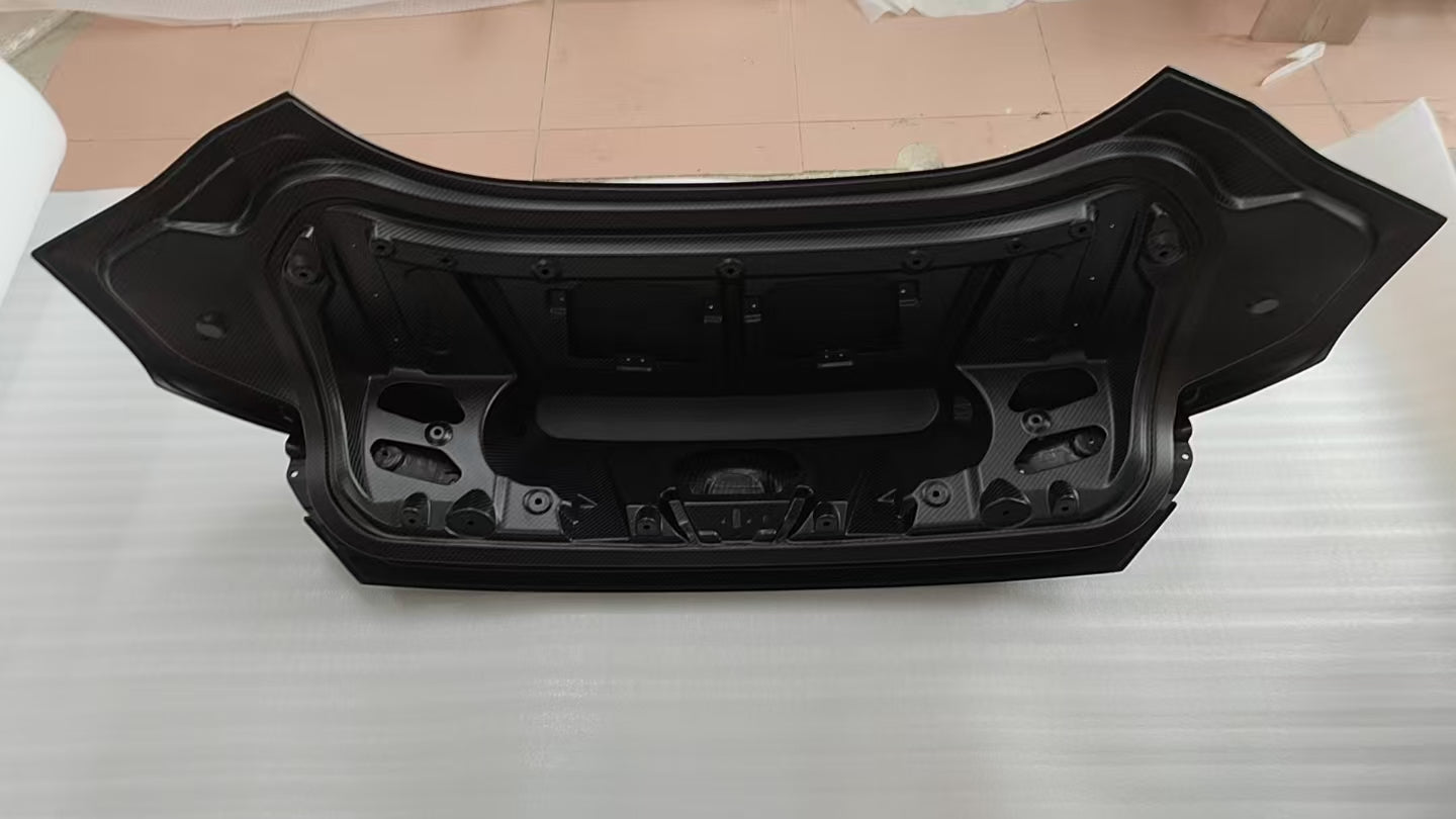 Dry Carbon Fiber Rear Trunk Lid - BMW M8 F92 G15 Coupe & G16 F93