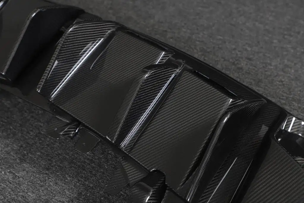 Prepreg Carbon Fiber Rear Diffuser - 2023+ R8 V10