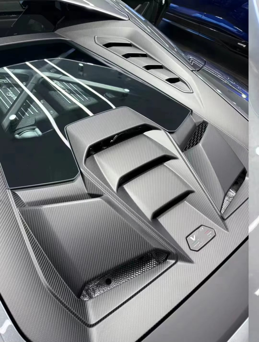 Carbon Fiber Engine Hood Cover Bonnet w/ Transparent window - Lamborghini Huracan LP580 610 EVO