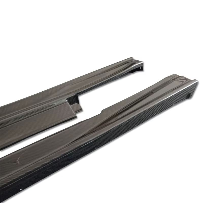 Carbon Fiber Side Skirt V2 - Nissan GTR R35