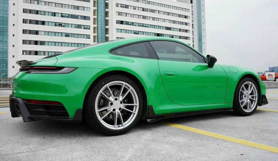 Prepreg Carbon Fiber Finned Side Skirt V1 - Porsche 992 Carrera S/T/4/4S/Targa 4/ Targa 4S/GTS 2019-2023