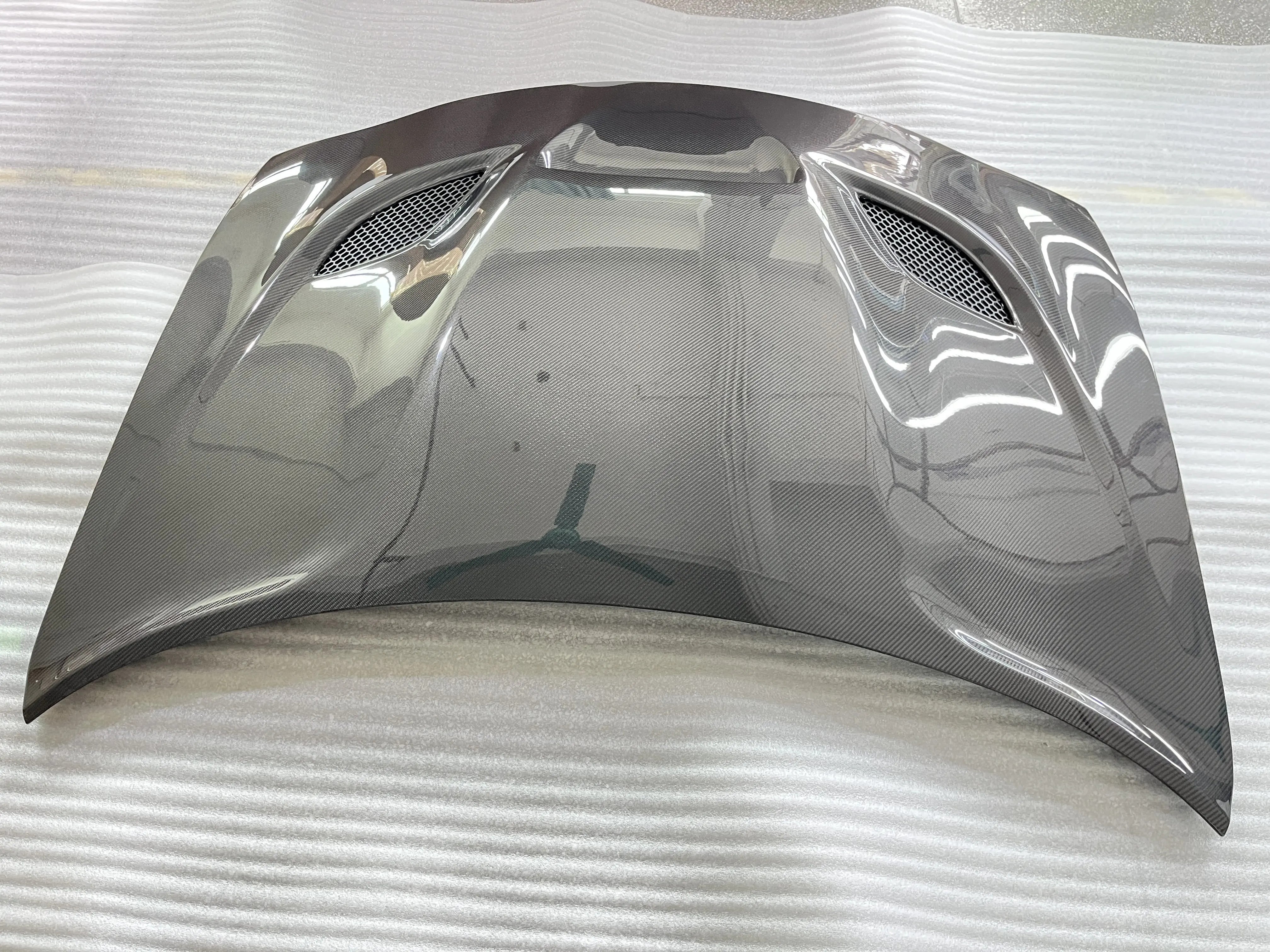 Hell Cat Style Carbon Fiber Hood - 2015-21 Dodge Charger