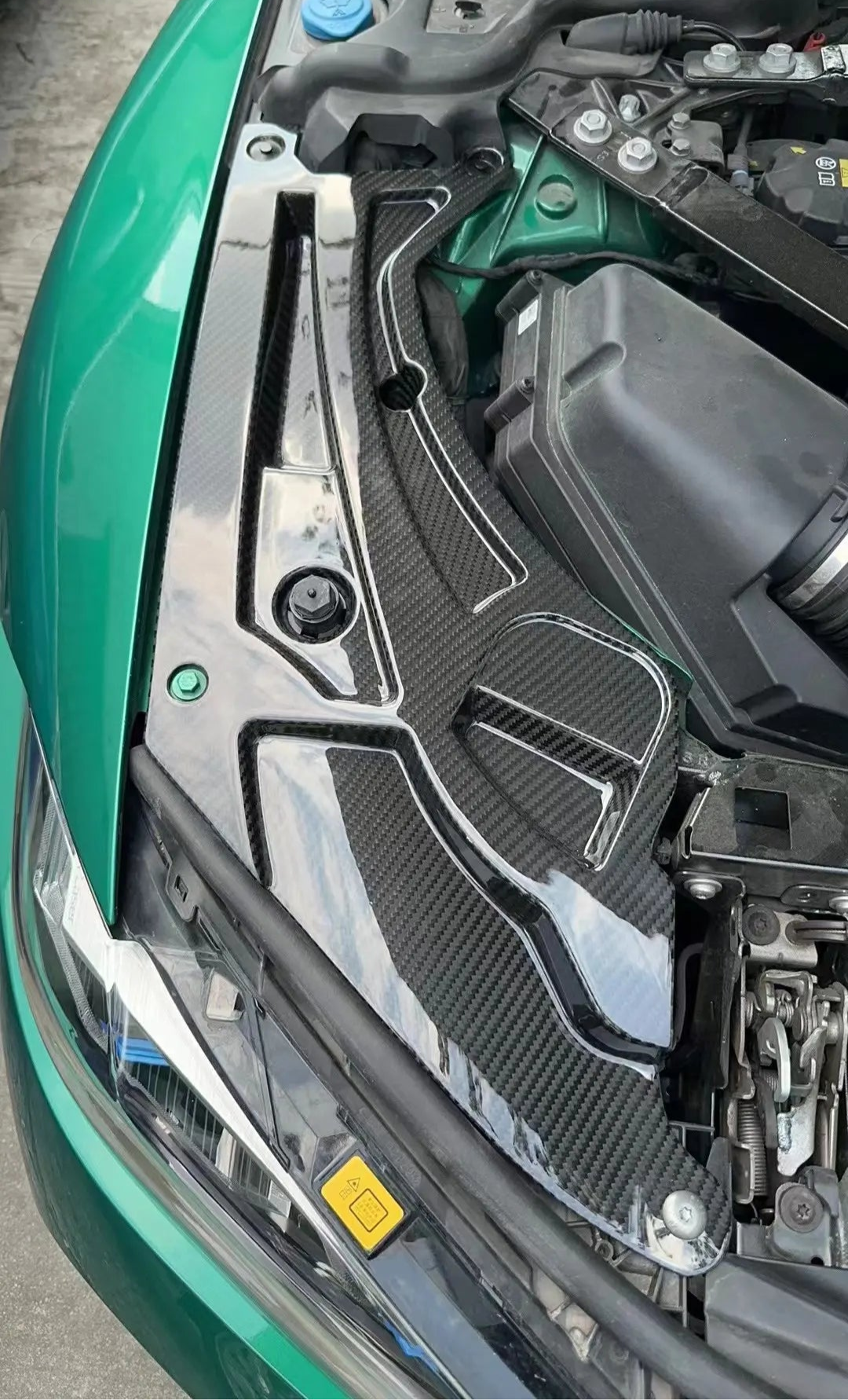 Dry Carbon Front Engine Corner Bay headlight lamp Cover Set - BMW G8X G80 & G81 M3 / G82 & G83 M4 / G87 M2