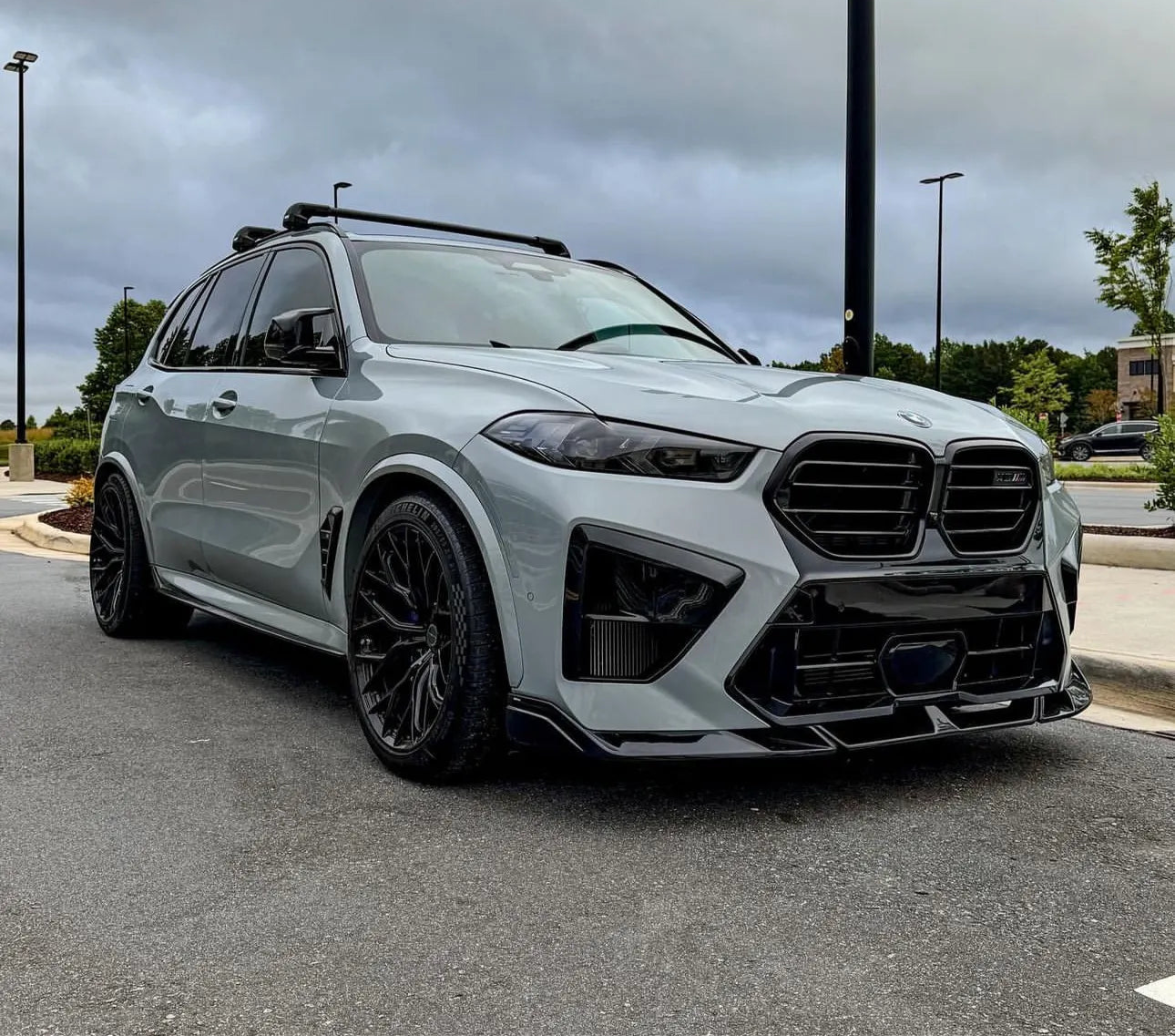 Carbon Fiber LD Style Aerodynamic BodyKit - BMW X5M F95 LCI