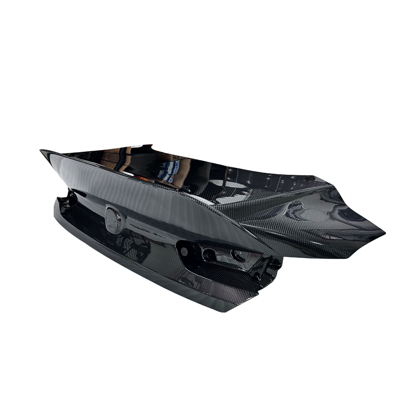 Prepreg Carbon Fiber CSL Trunk Lid  - BMW M8 F92