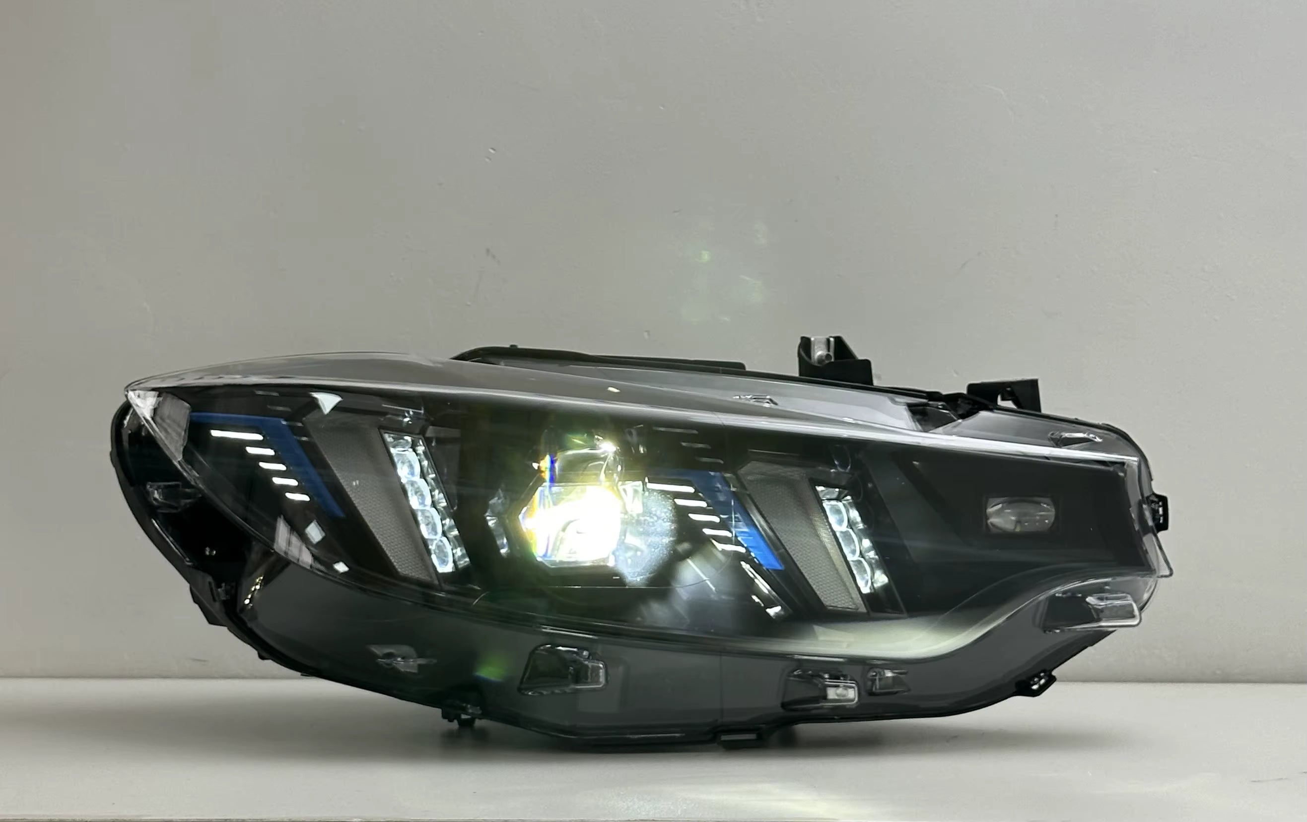 LED Switchable Yellow/White Snake Eye Style Headlights Replacement Set - BMW 4 Series F32 M3 F80 M4 F82 Headlights 2013-2019