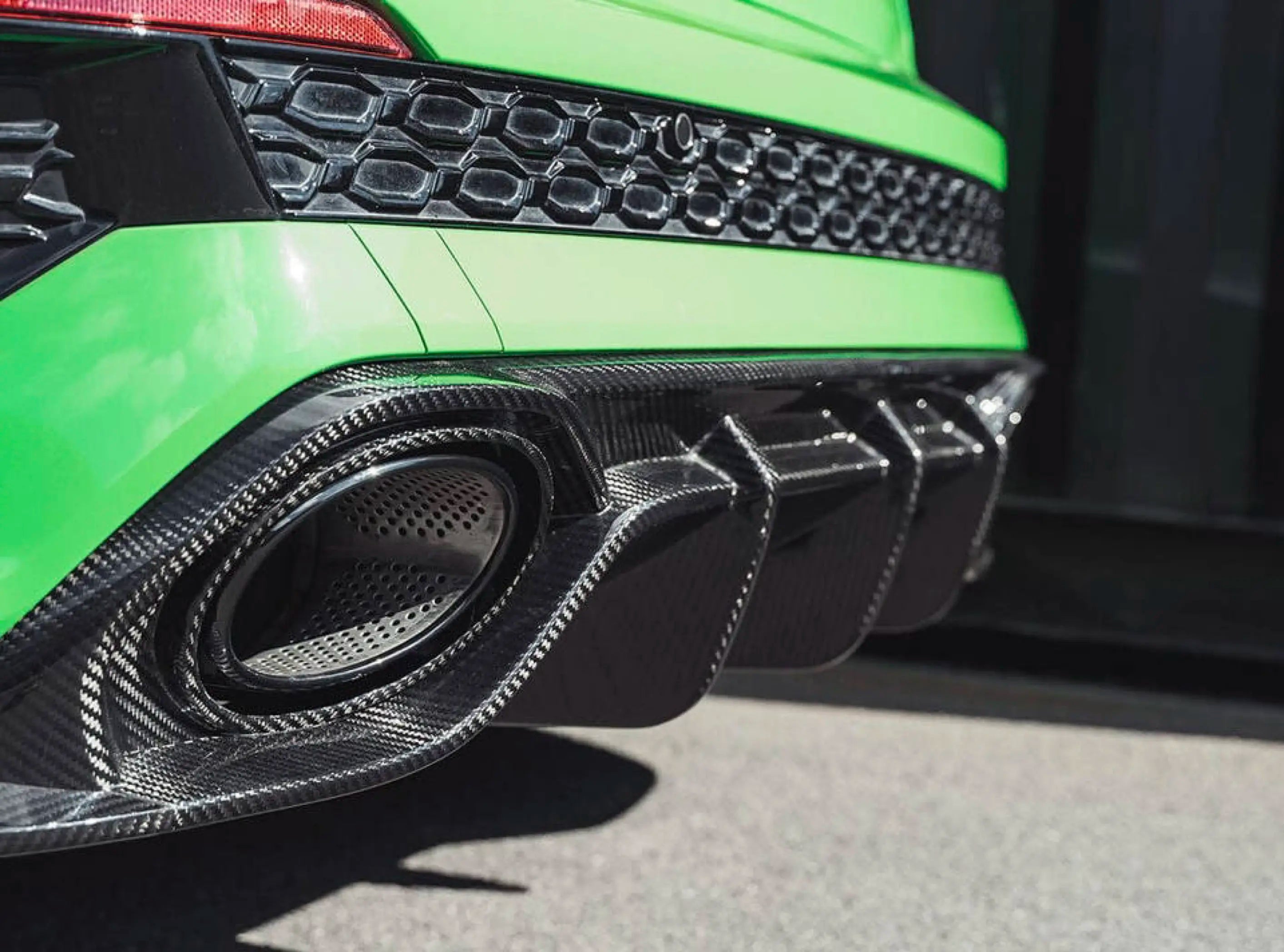 Dry Carbon Fiber Rear Finned Diffuser w/ Side Canard - Audi RS3 8Y