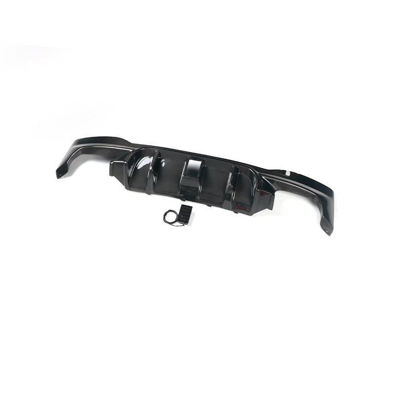 Carbon Fiber Rear diffuser w/ LED - BMW M5 F90