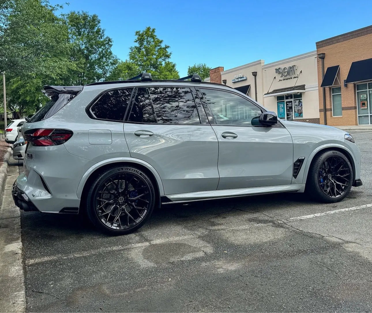 Carbon Fiber LD Style Aerodynamic BodyKit - BMW X5M F95 LCI