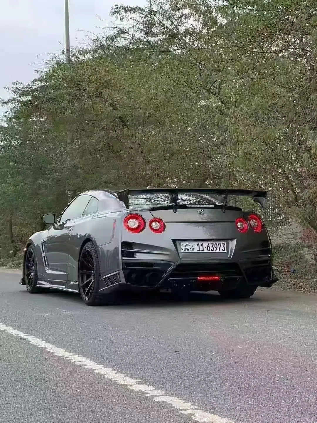 T Spec Style Carbon Fiber Rear Bumper w/ carbon Fiber Diffuser - Nissan R35 GTR