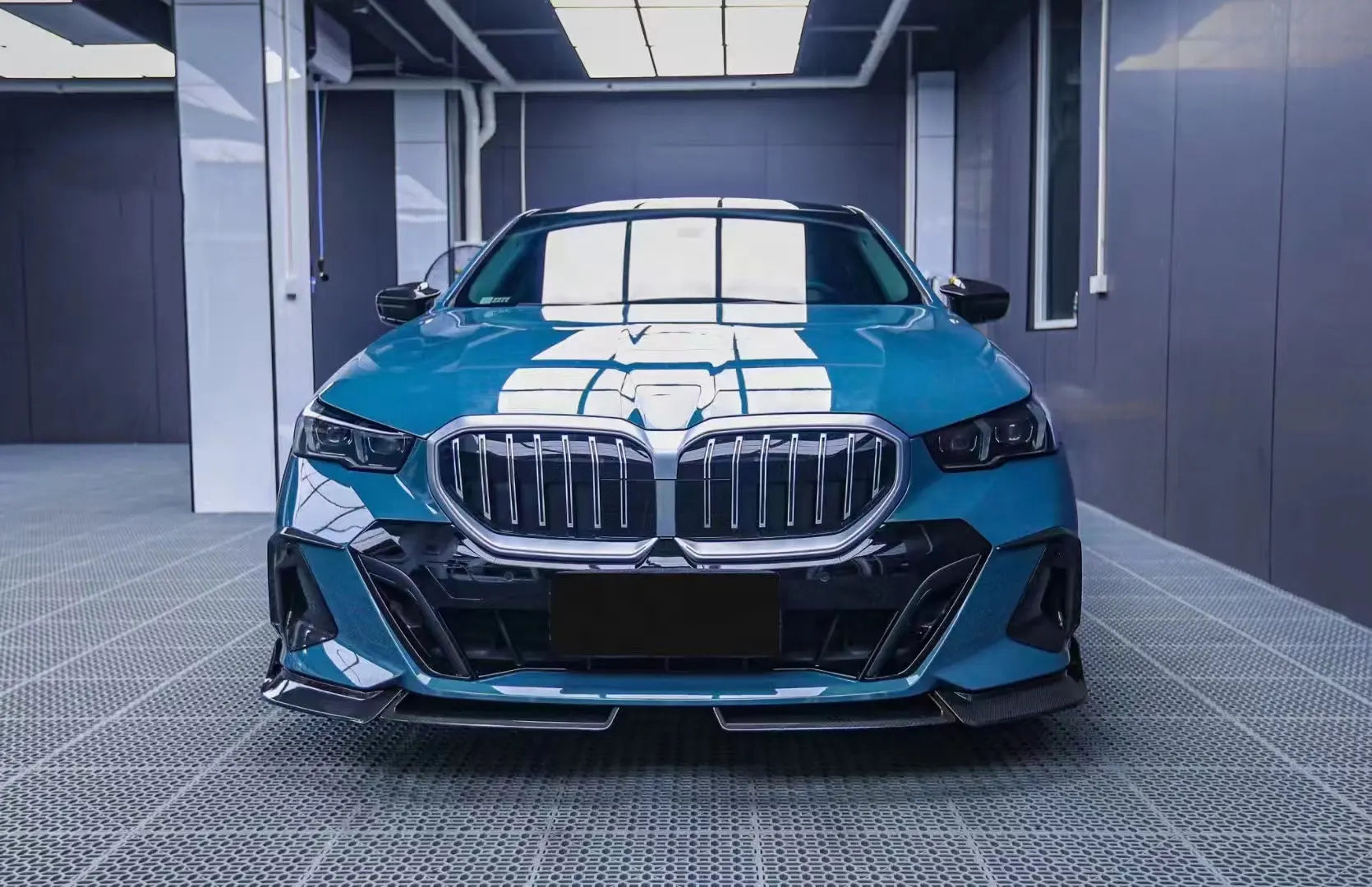 Dry Carbon Fiber MP Aero Body Kit - BMW  5 Series G60