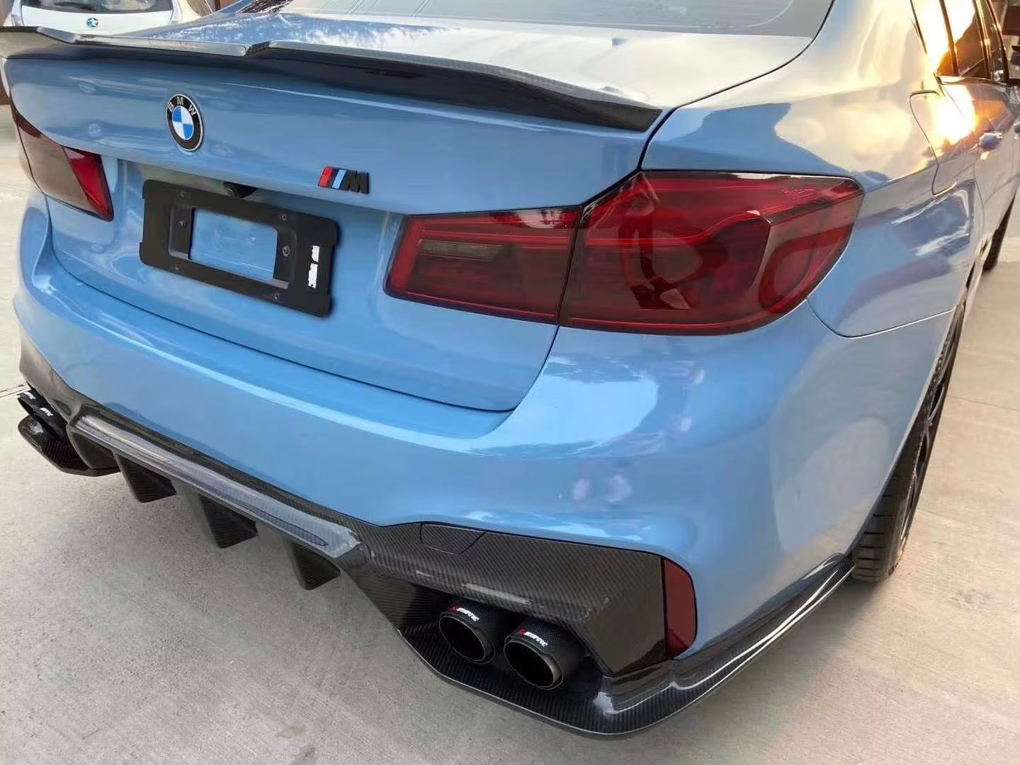 3D Style Carbon Fiber Rear Diffuser - BMW F90 M5