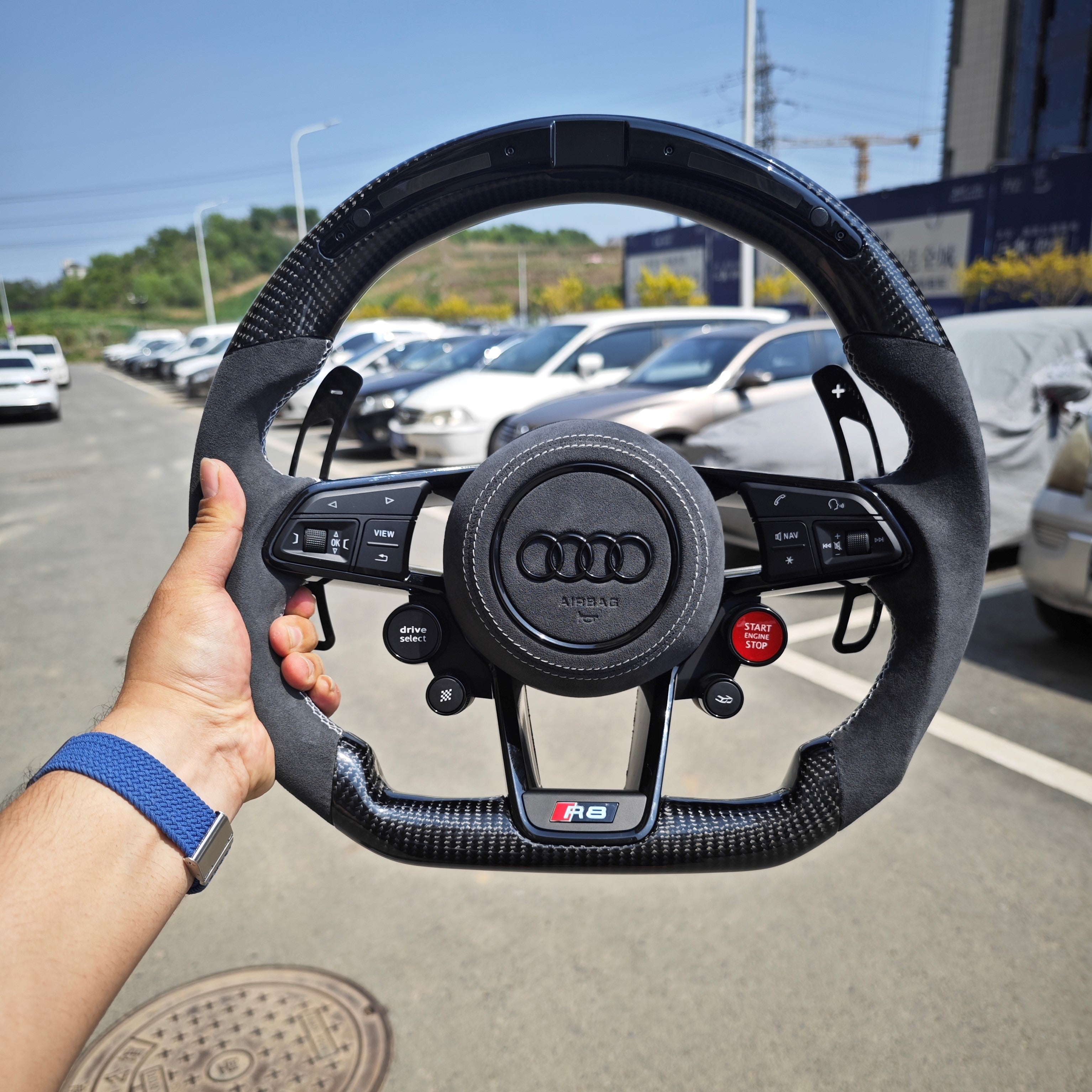 Audi Carbon Fiber w/ Half Alcantara Steering Wheel - Audi R8