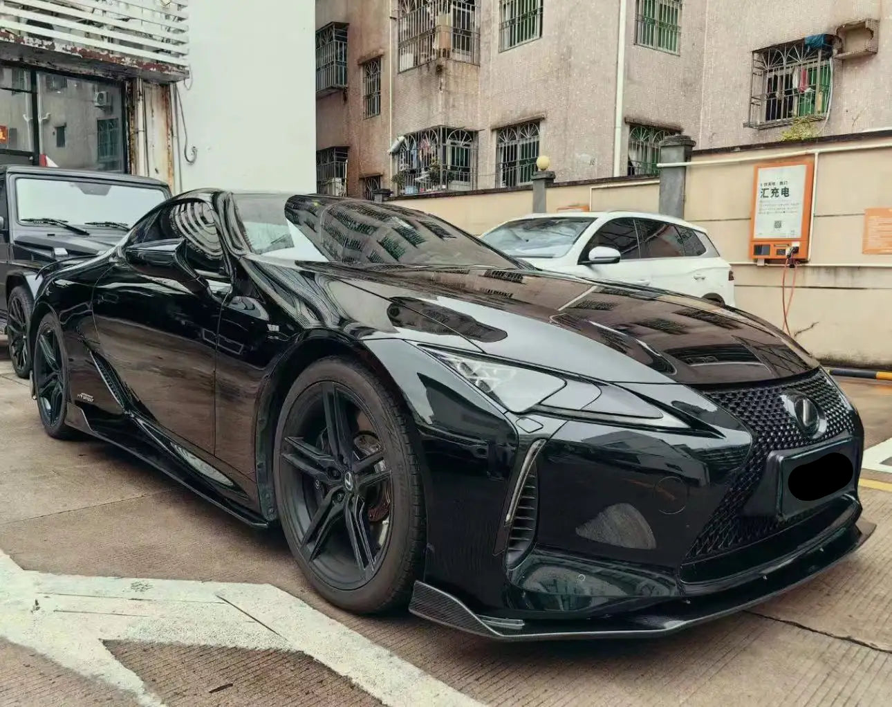 Carbon Fiber Side Skirt V1 - Lexus LC500 LC500H