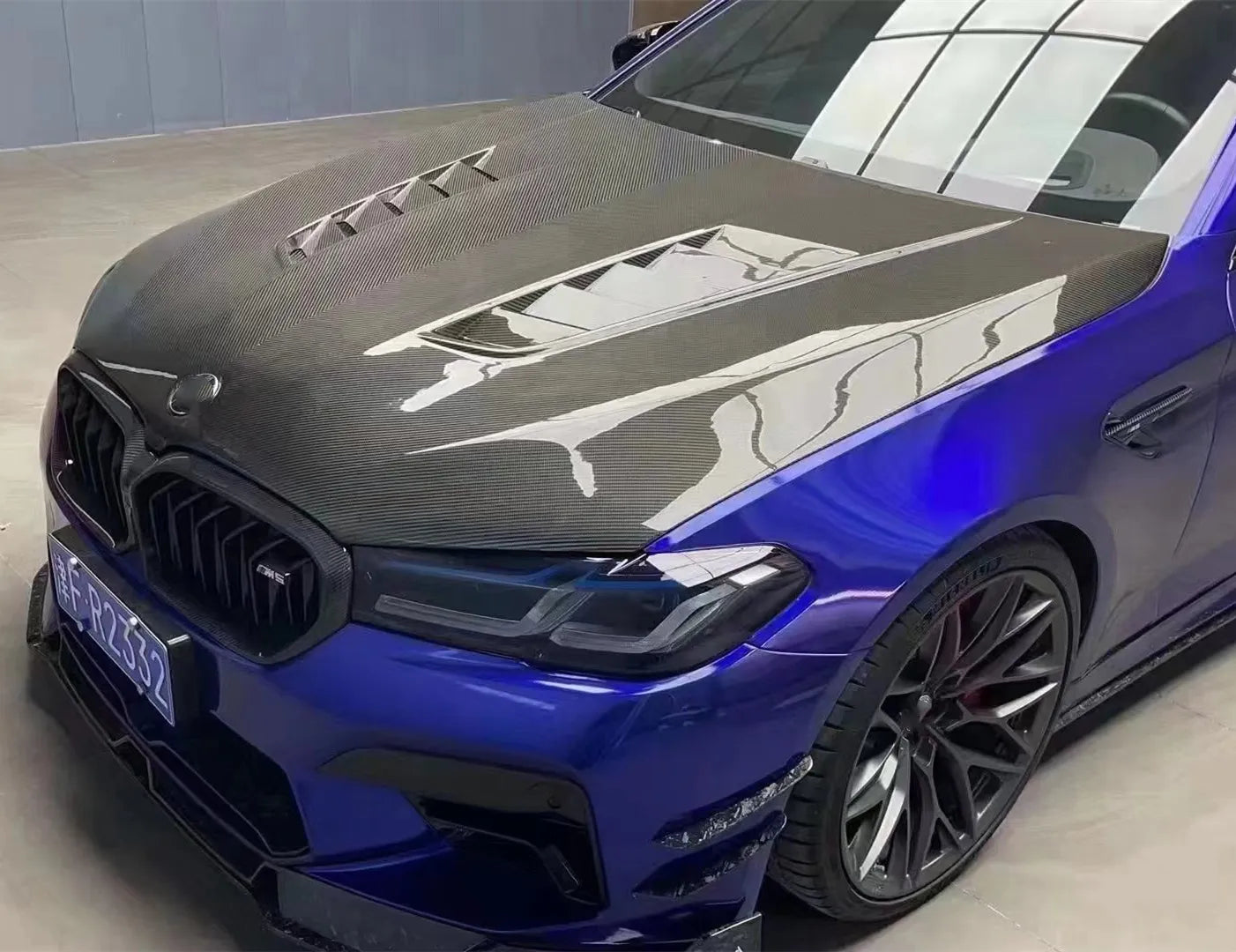 Carbon Fiber V2 CS Style Hood - F90 M5 5 Series / G30 M5 5 Series