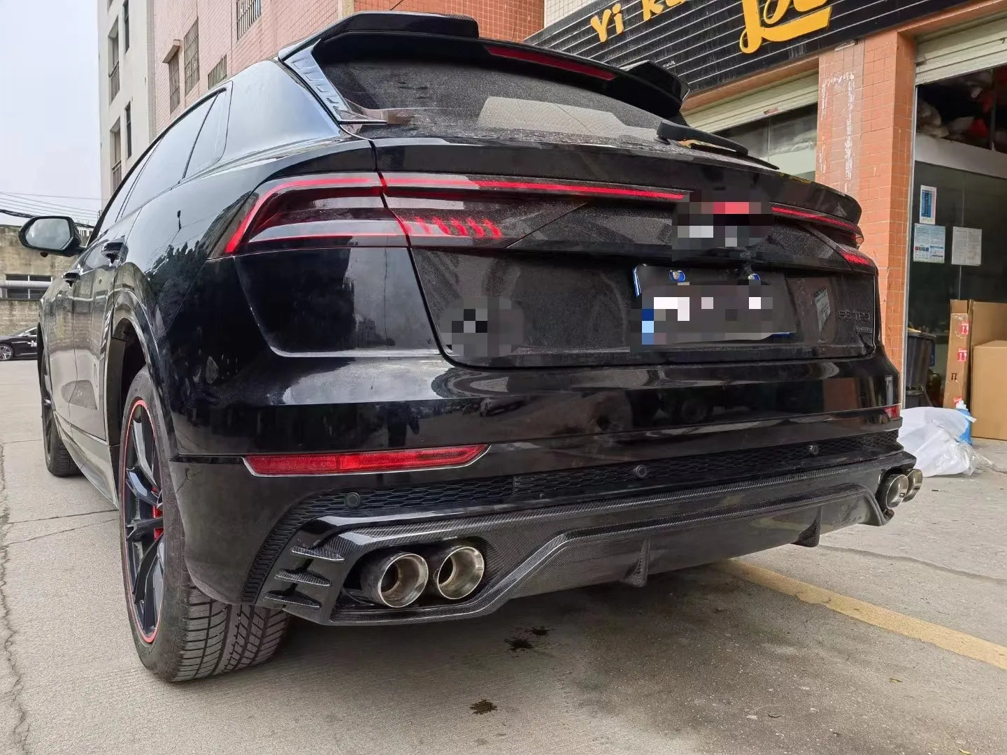 Carbon Fiber AP Style Aero kit - Audi Q8 RSQ8