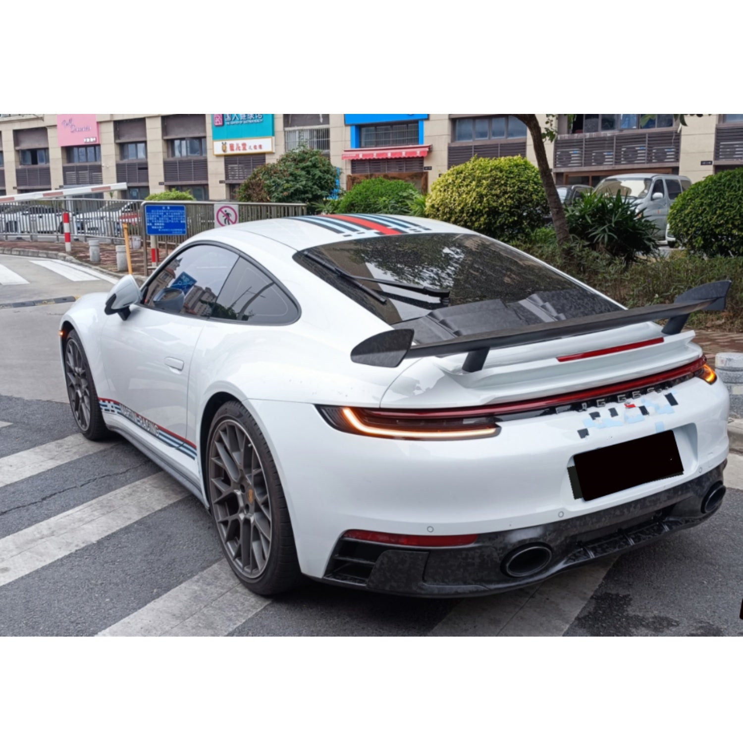 Prepreg Carbon Fiber De Style Diffuser- Porsche 992 Carrera S Sport