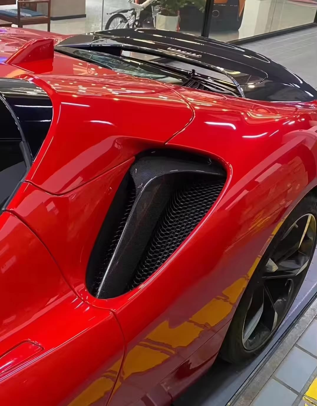 Prepreg Carbon Fiber OEM Style Aero BodyKit - Ferrari Sf90