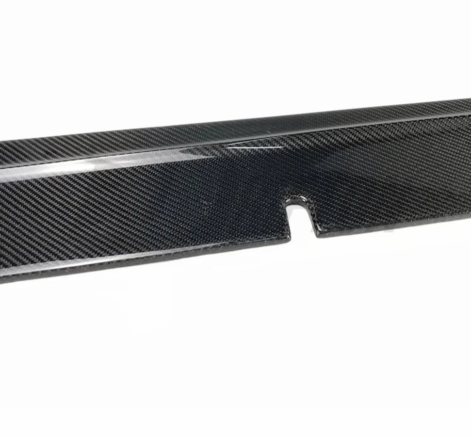 V style Carbon Fiber Side Skirts - Lamborghini Huracan / Tecnica