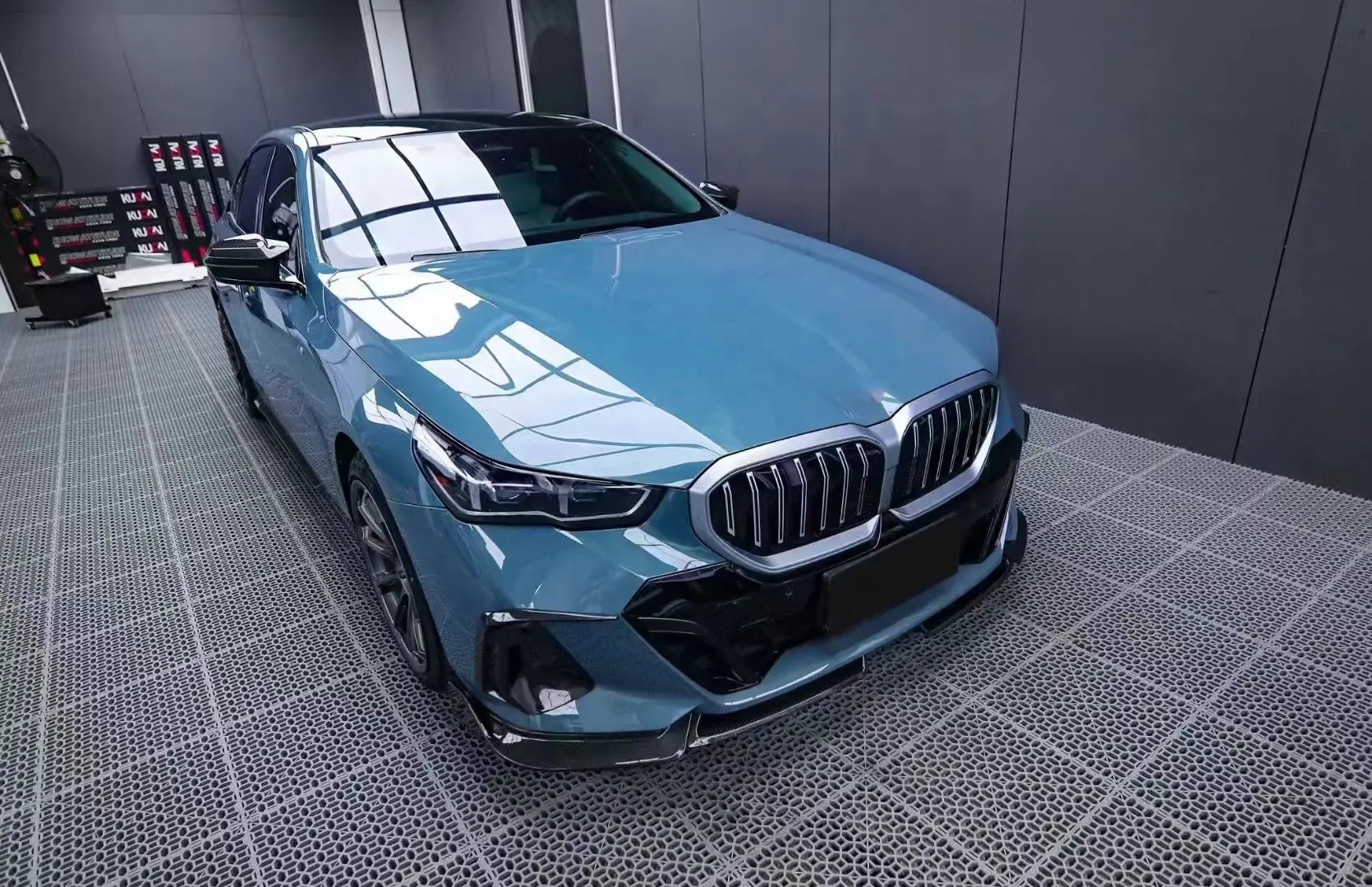 Dry Carbon Fiber MP Aero Body Kit - BMW  5 Series G60