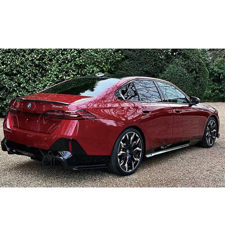 Gloss Black MP Aero Kit - BMW G60 5 Series