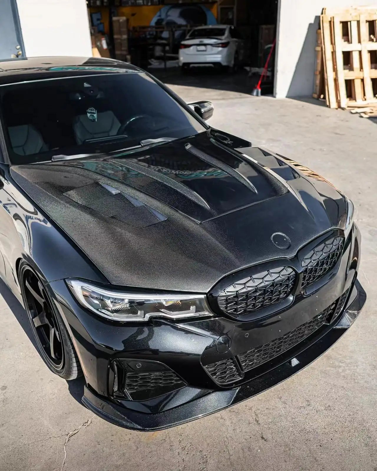 Carbon Fiber Vented Engine Hood Bonnet - BMW G20 3 Series