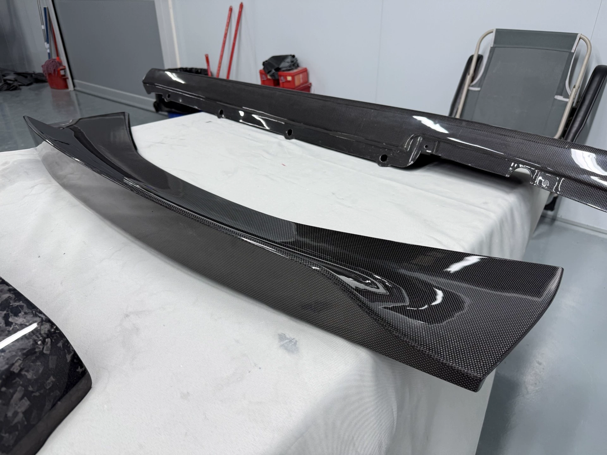 Ferrari 296 GTB - Carbon Fiber Rear Ducktail R Style Spoiler Replacement