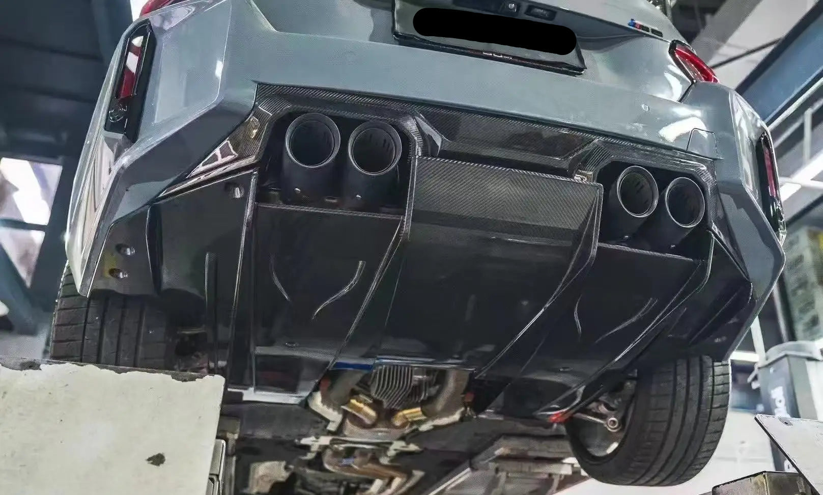 prepreg Carbon Fiber Rear Undertray Diffuser V2 - BMW G87 M2