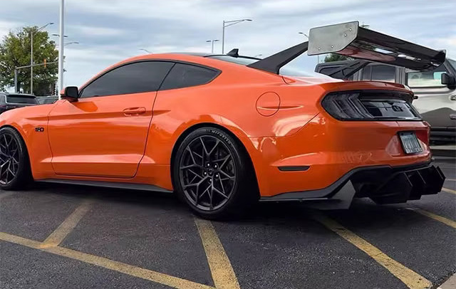 Carbon Fiber GT-D Style Rear Wing - Ford Mustang 2015+