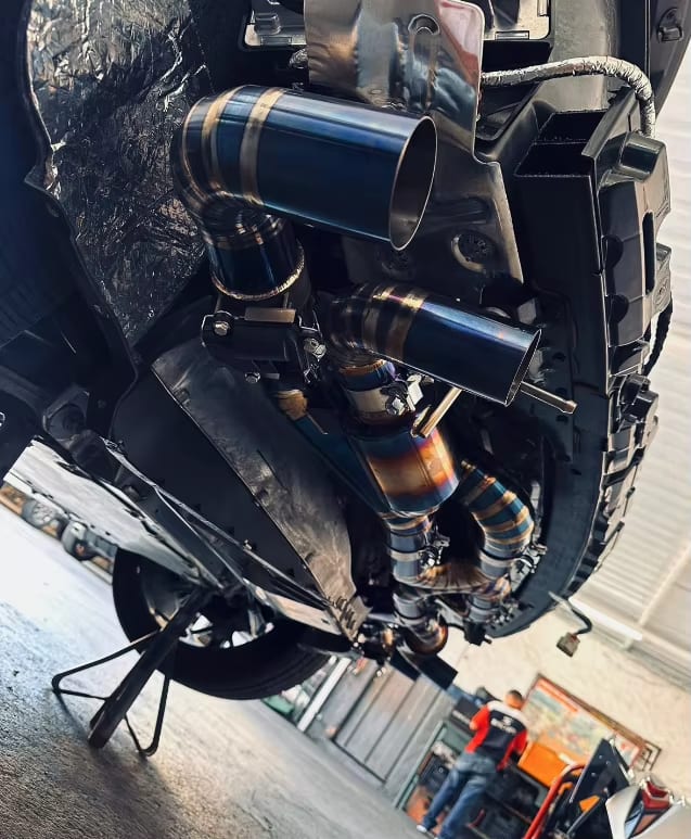 Titanium Full Valved Exhaust - 2020 - 2024 Corvette C8