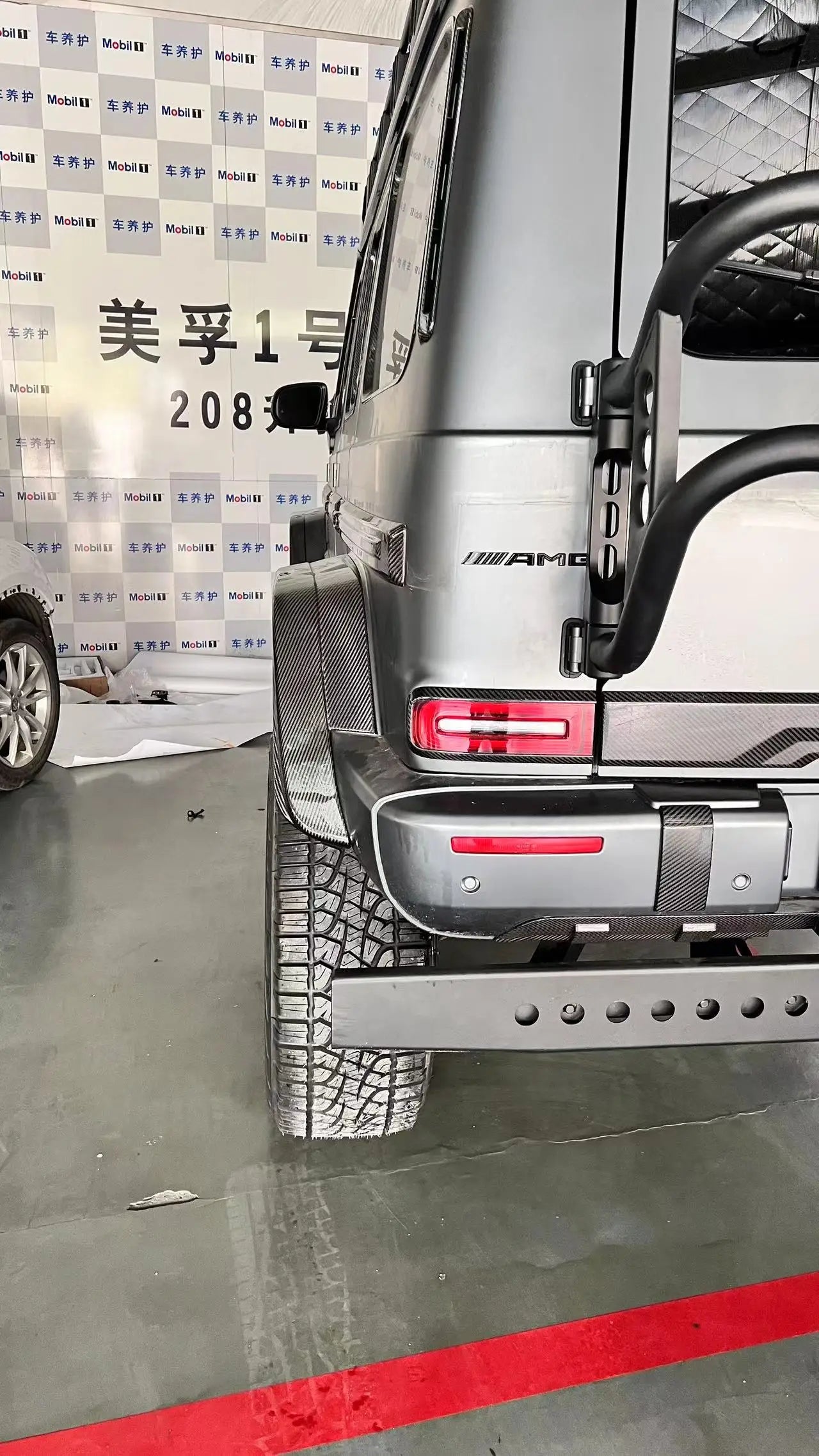 Carbon Fiber Fender Flare Arches - Mercedes Benz G Wagon