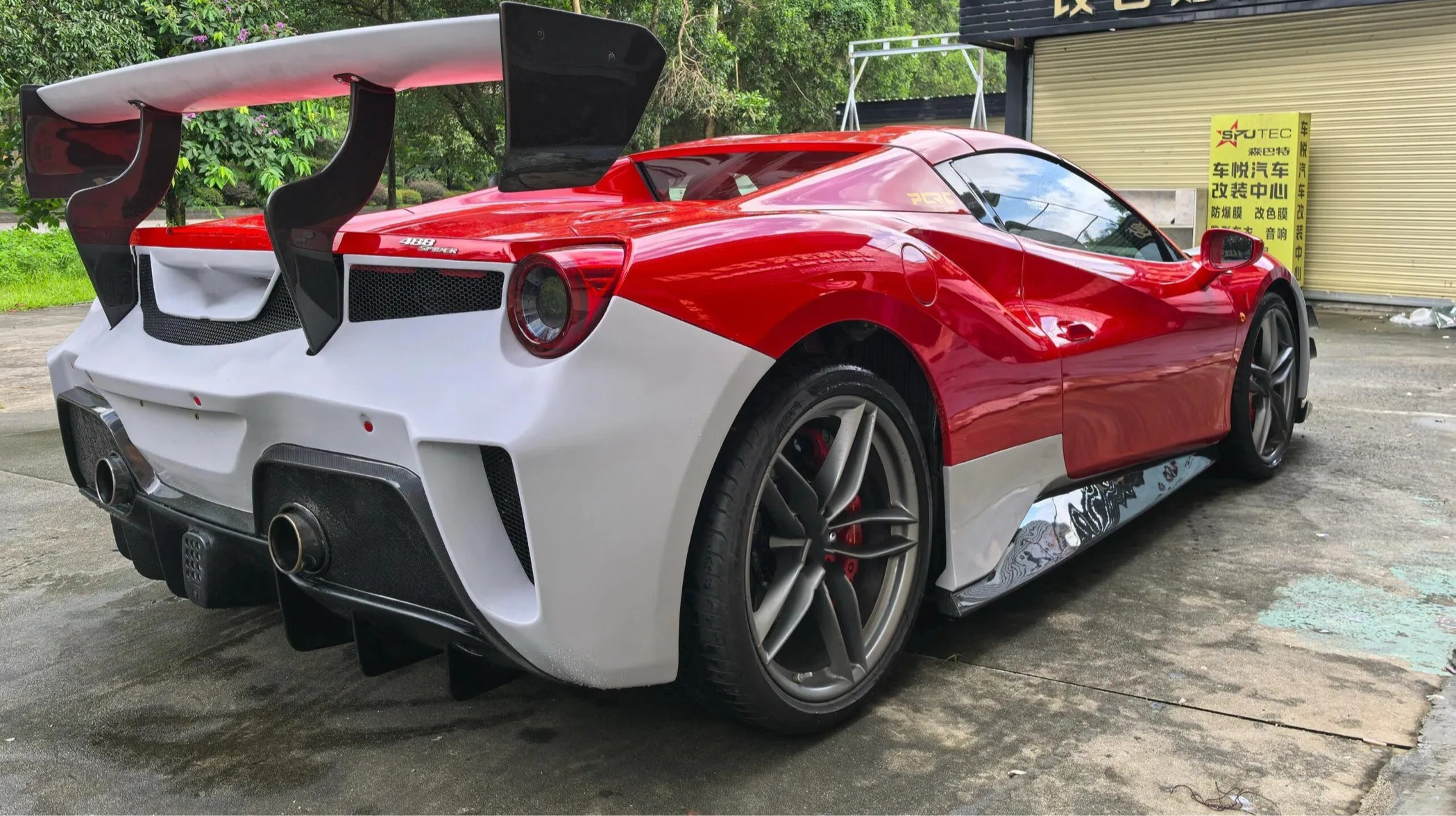 Prepreg Carbon Fiber Aerodynamic EVO Style Body Kit - Ferrari 488