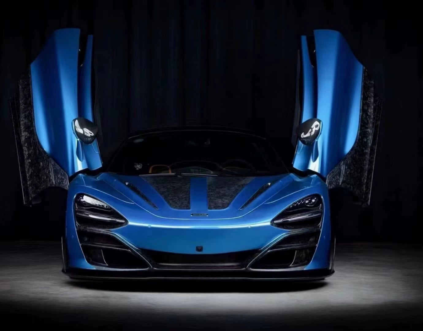 Prepreg Carbon Fiber AP R Front hood Bonnet - McLaren 720S