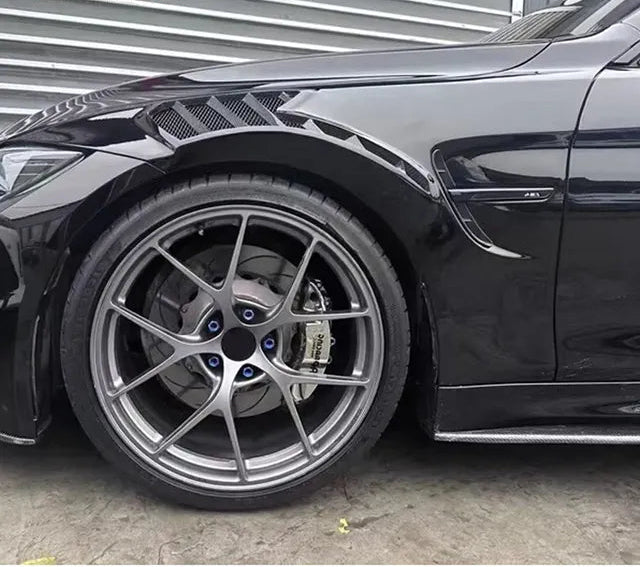 Carbon Fiber Vented Fenders V2 - BMW F80 M3 / F82 M4