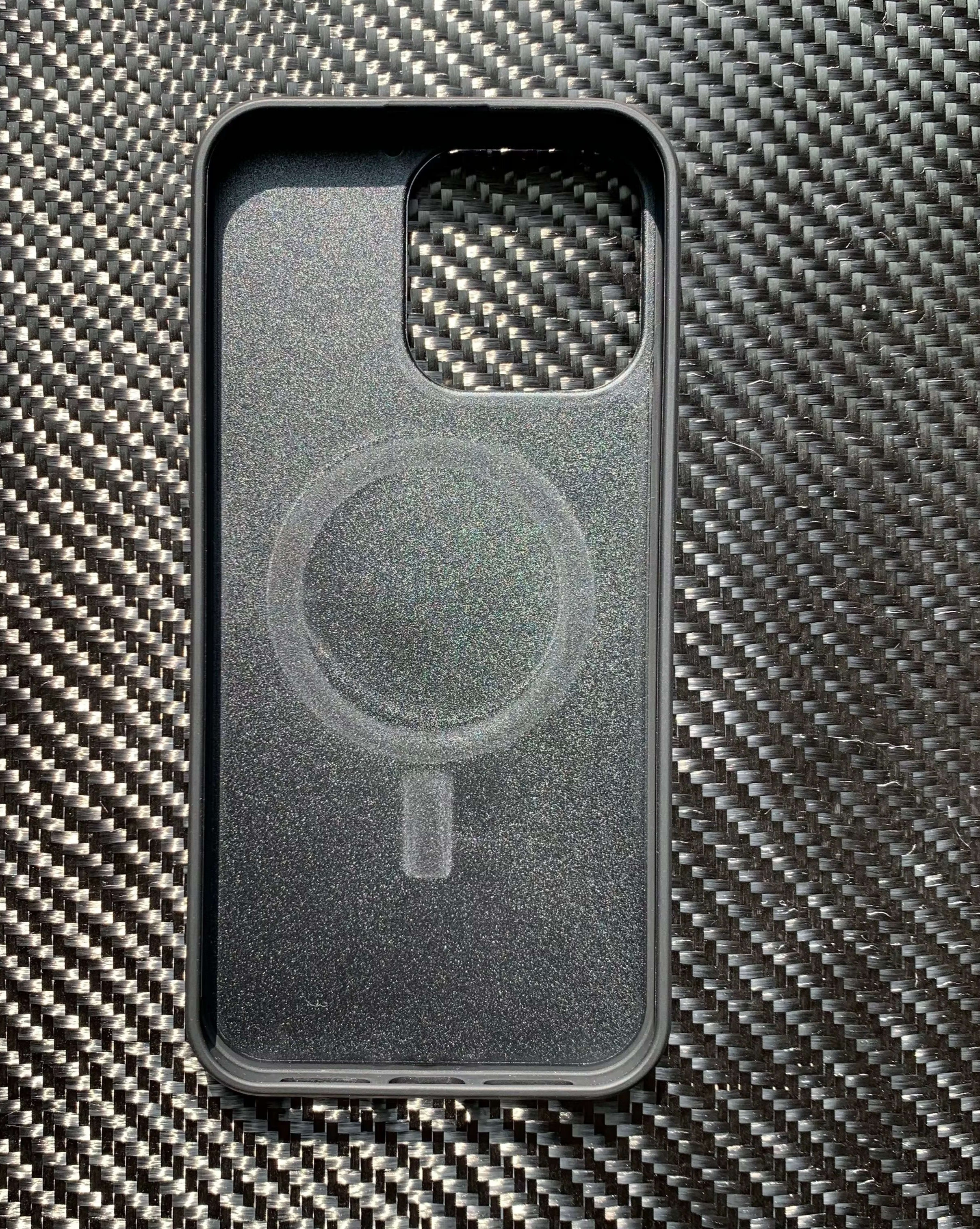 Checker Board Carbon Fiber Case w/ magsafe - Iphone