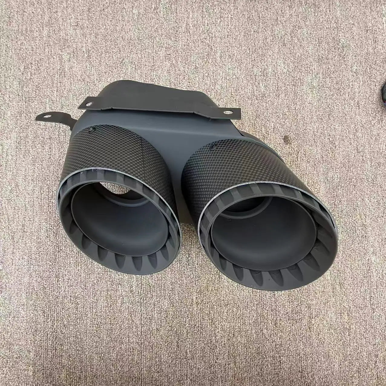 Gloss Black V Style Rear Diffuser w/ DUAL LED - BMW X5 G05 2019-2025