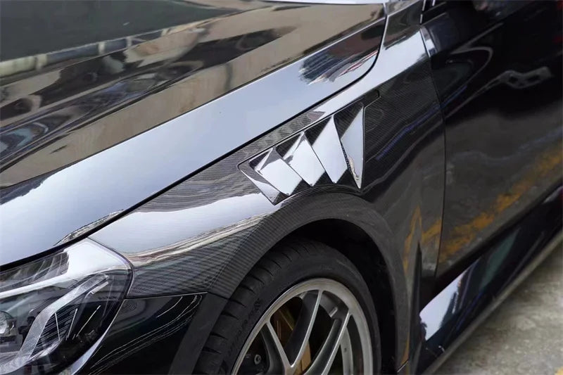 Prepreg Carbon Fiber Front Vented Fenders Replacement Set - BMW G87 M2