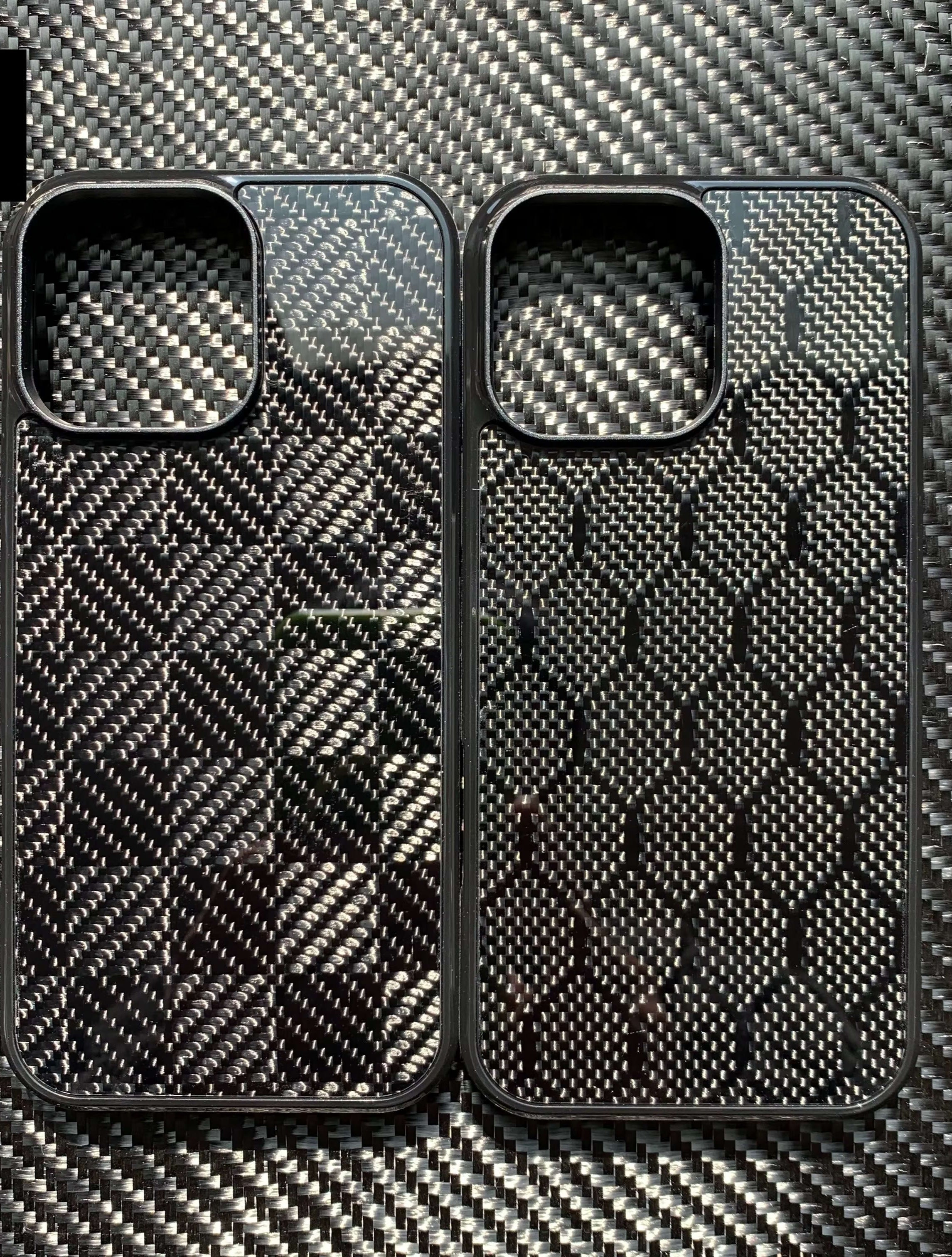 Checker Board Carbon Fiber Case w/ magsafe - Iphone