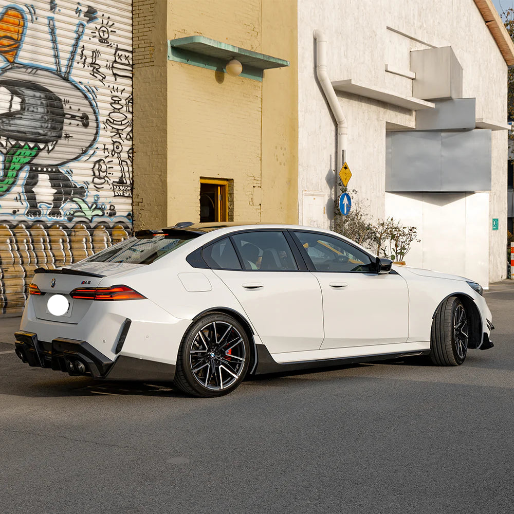 Prepreg Carbon Fiber SQ V2 Side Skirt Rocker Panel - BMW G90 G99 M5 Sedan 2025+