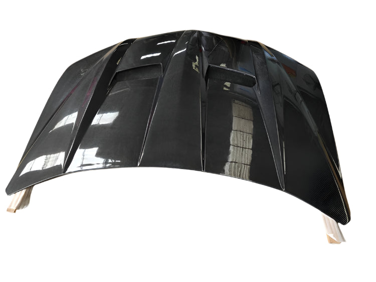 Vented Carbon Fiber Hood - Lamborghini Urus