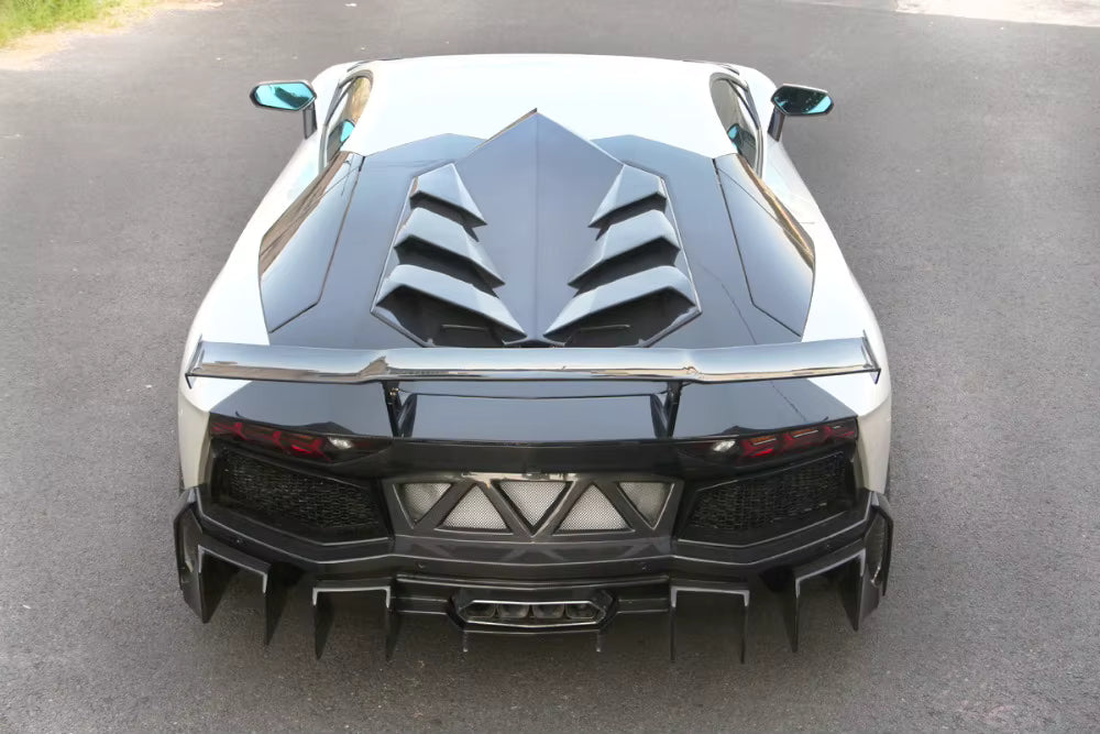 Carbon Fiber DM Style Engine Hood - Lamborghini Aventador LP700 LP720 LP740 LP750
