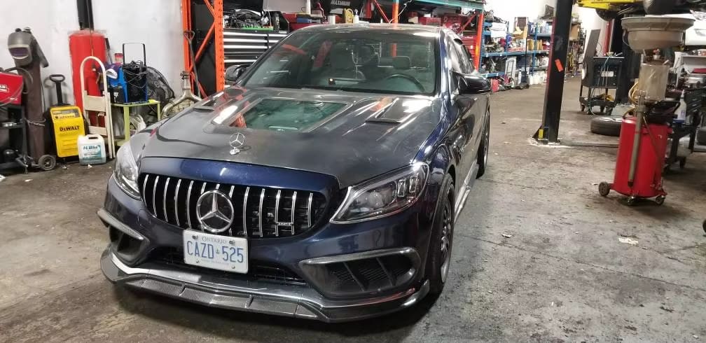 Carbon Fiber Hood W/ Transparent Window -  Mercedes Benz W205 C63 AMG