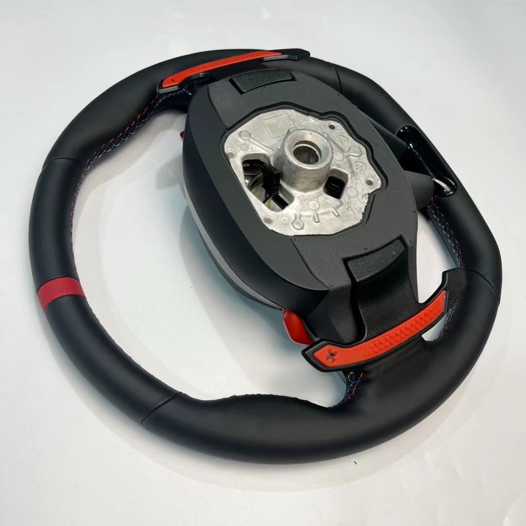 https://www.thecarbonindustries.com › products › 2025-lci-steering-wheel-w-carbon-fiber-trim-bmw-g-chassis