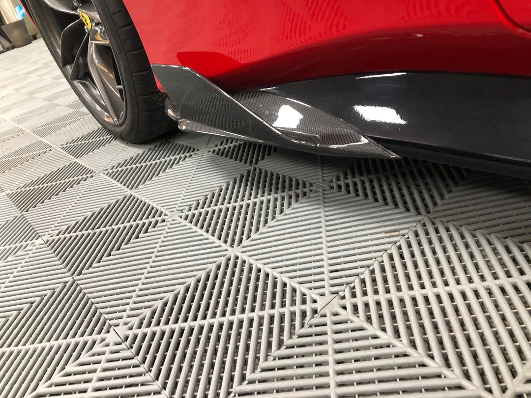 Carbon Fiber Corner Side Skirt winglet - Ferrari 488