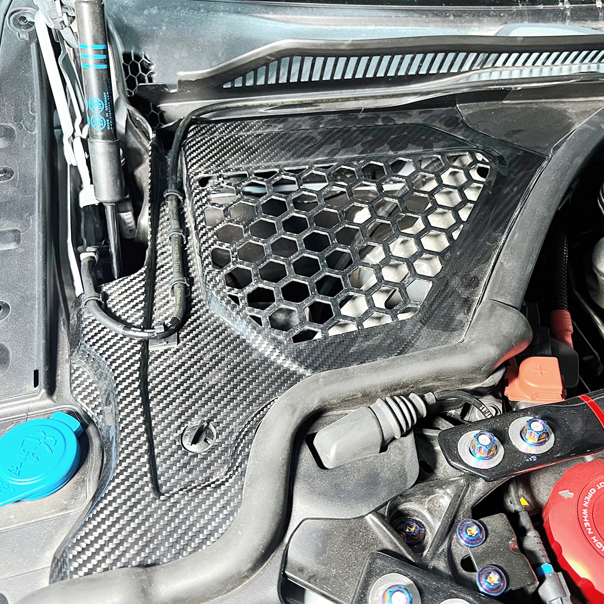 Carbon Fiber Engine Bay Top Cowl Covers - BMW G8X G80 G81 G82 G83 ;G87