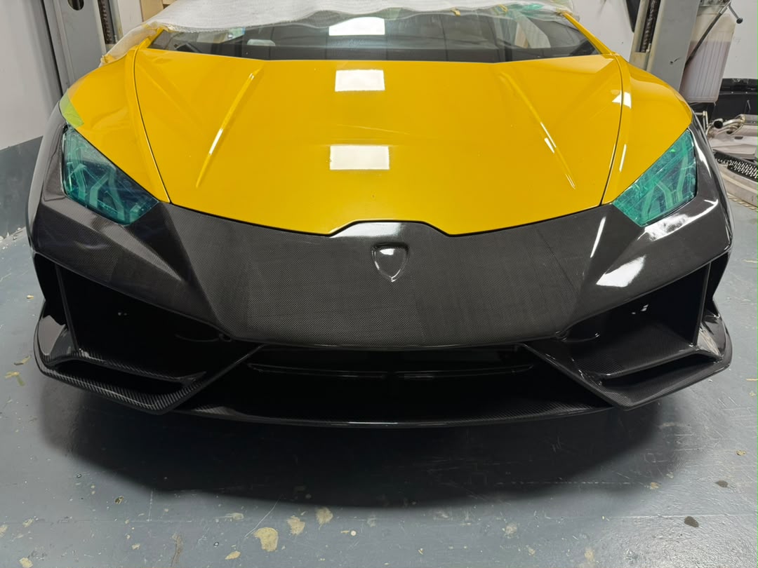 Carbon Fiber Evo Style Front and Rear Bumper Conversion kit - Lamborghini Huracan
