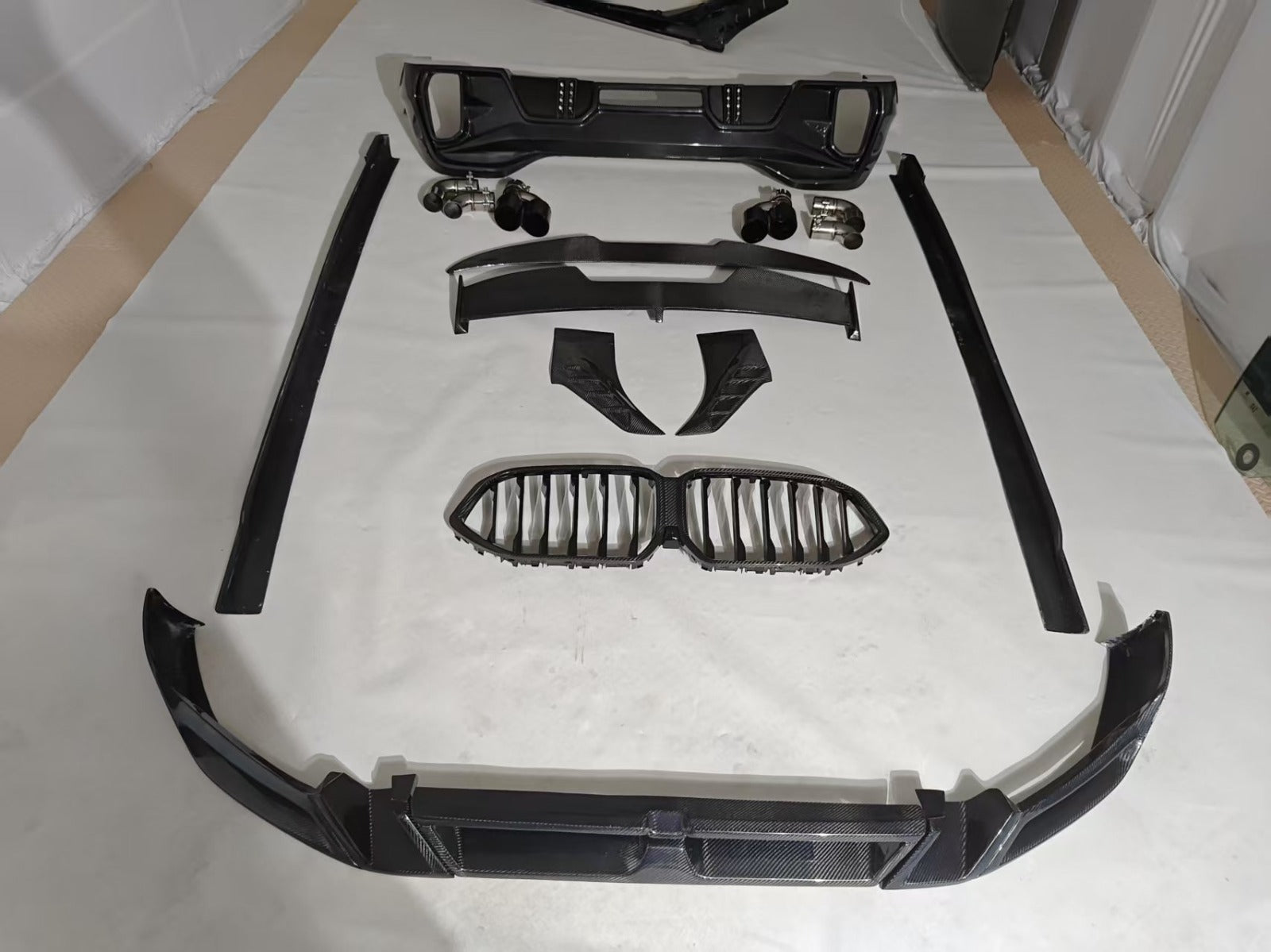 Carbon Fiber LD Aerodynamic full Body aero Kit - BMW X6 G06 LCI 2024+
