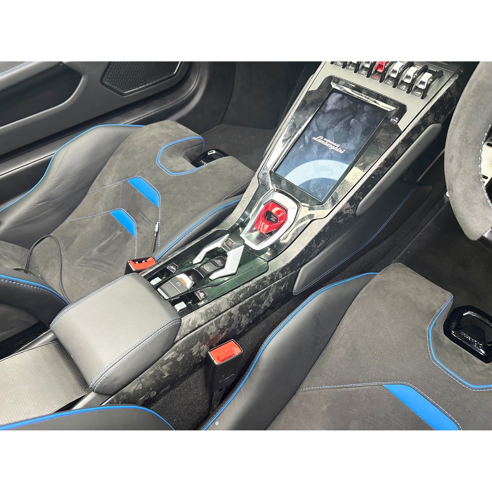 Dry Carbon Fiber Full complete Interior Trim Set V3 (16pc) - Lamborghini Huracan