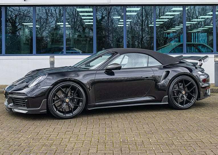 Dry Carbon Fiber Side Skirts w/ Winglet - porsche 911 992 Turbo S